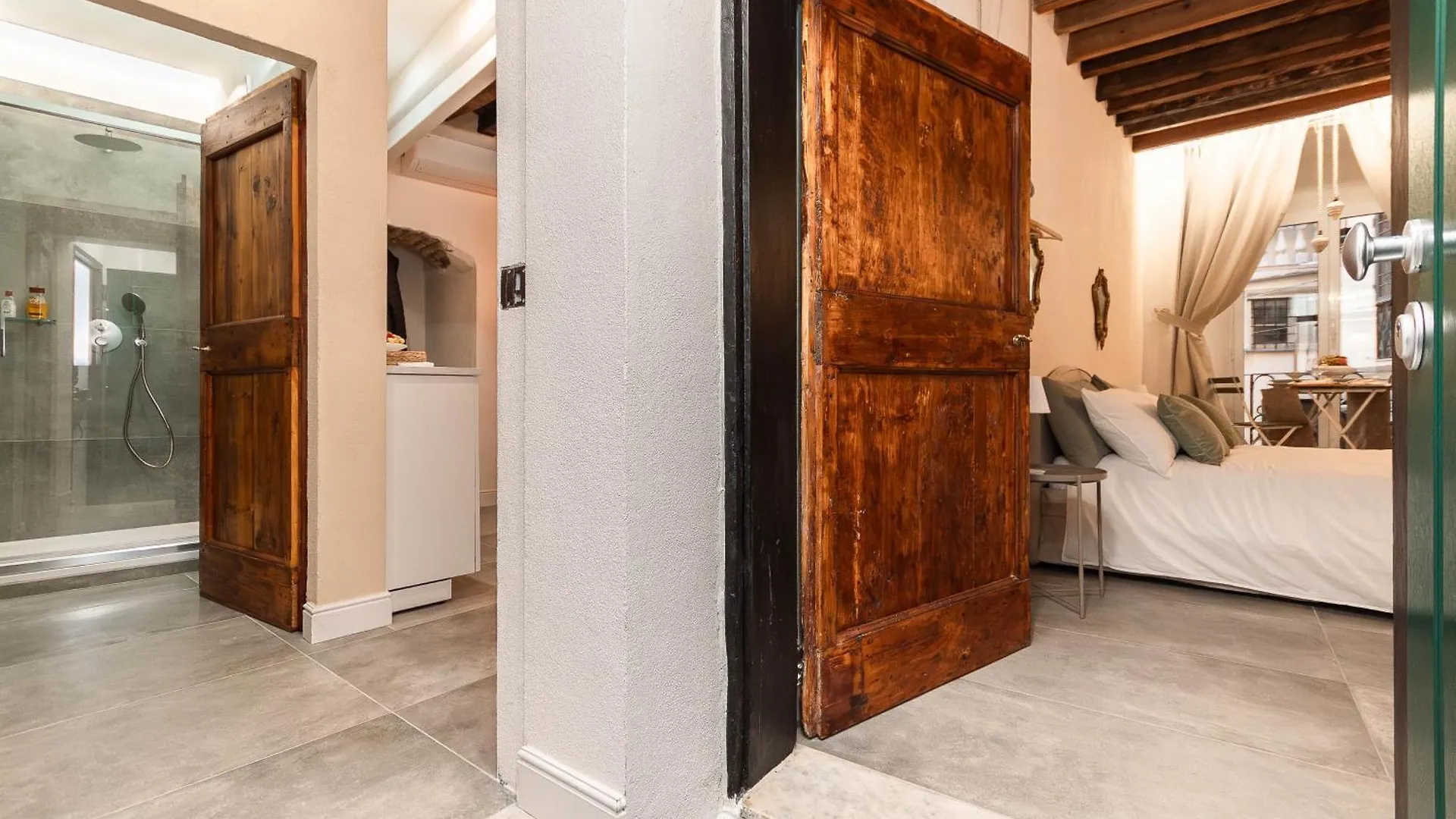 Luxury In Centro - 3Min Acquario Apartment Genoa